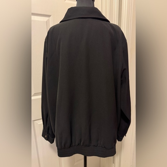 Black Bomber Jacket with Full-Length Zipper and Collar - Picture 5 of 8